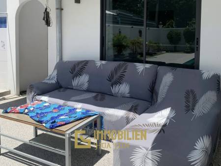 Piscine privée / Entièrement meublé / 4 chambres