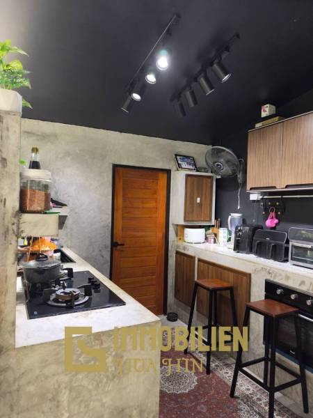 2 chambres + 2 salles de bain / entièrement meublé / emplacement idéal