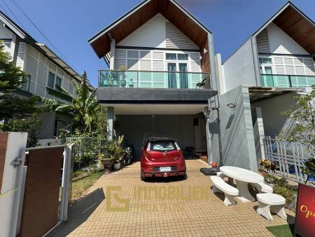 2 chambres + 2 salles de bain / entièrement meublé / emplacement idéal