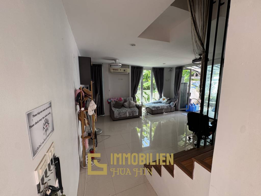 2 chambres + 2 salles de bain / entièrement meublé / emplacement idéal