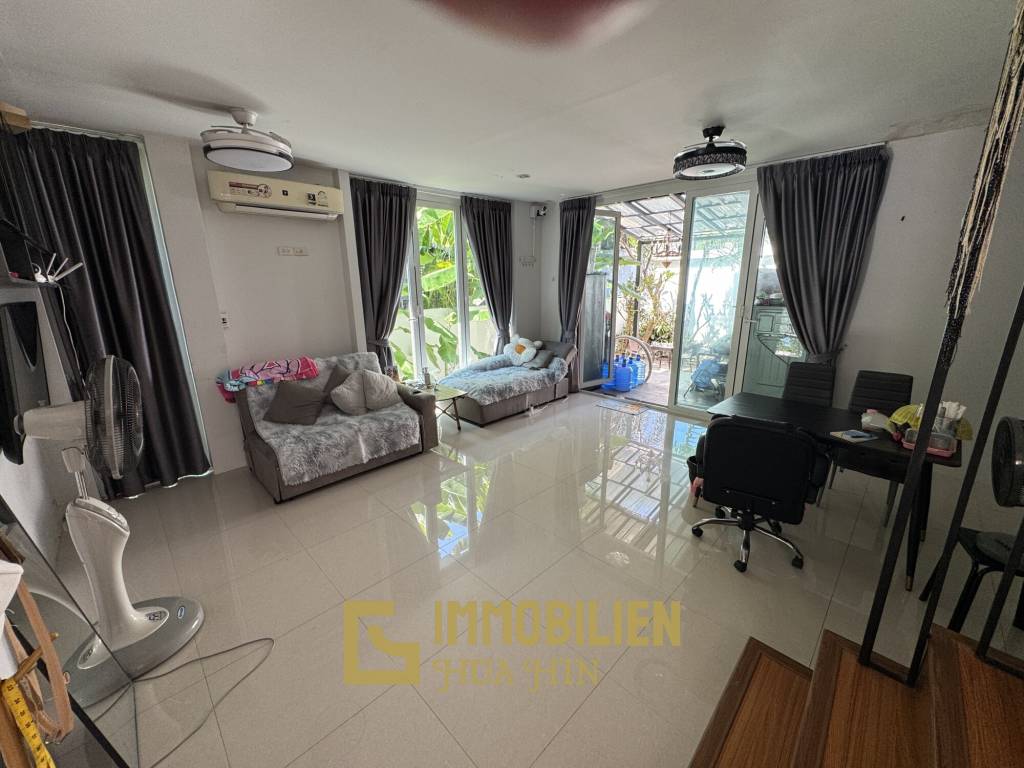 2 chambres + 2 salles de bain / entièrement meublé / emplacement idéal