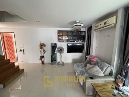 2 chambres + 2 salles de bain / entièrement meublé / emplacement idéal