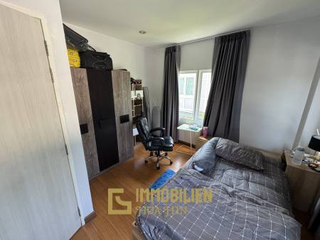 2 chambres + 2 salles de bain / entièrement meublé / emplacement idéal