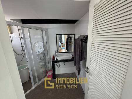 2 chambres + 2 salles de bain / entièrement meublé / emplacement idéal