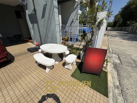 2 chambres + 2 salles de bain / entièrement meublé / emplacement idéal