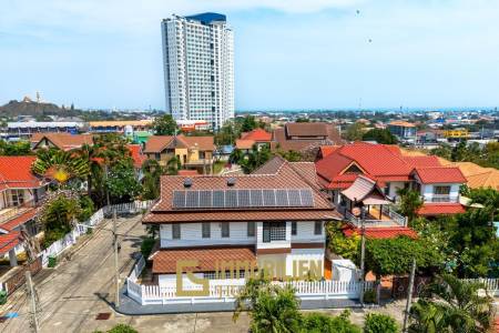 RÉNOVÉE / 243 m² de surface habitable / 4 chambres + 4 salles de bains