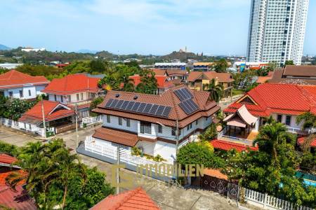 RÉNOVÉE / 243 m² de surface habitable / 4 chambres + 4 salles de bains