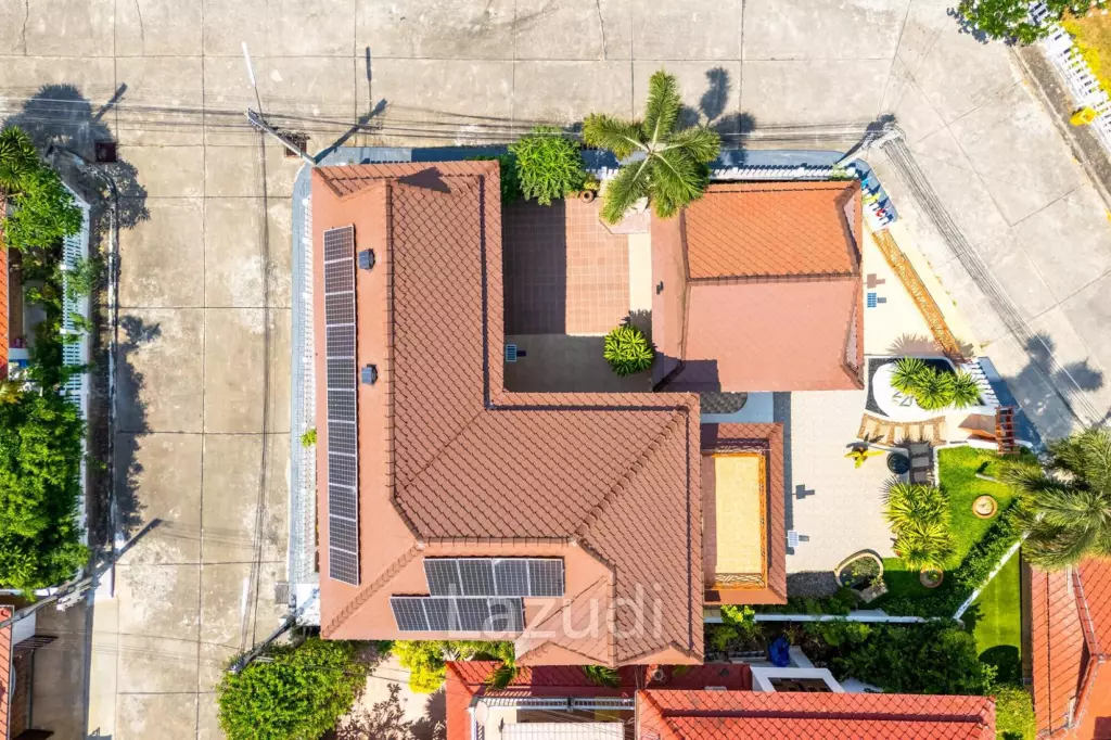 Exquisite Balinese-Style Villa in Beverly Hills Hua Hin