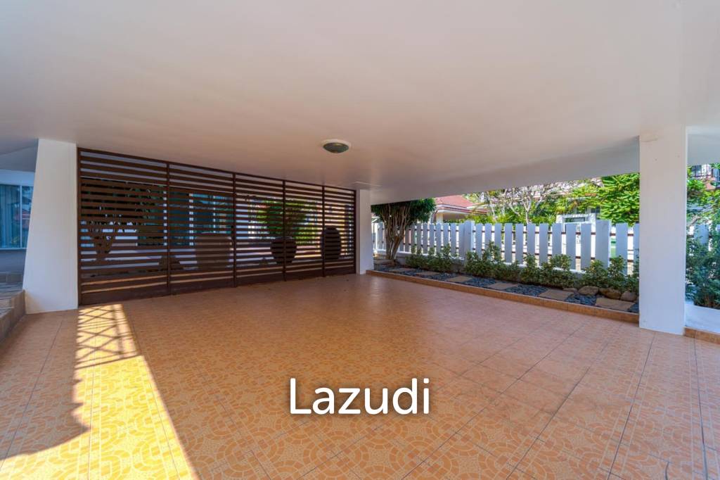Exquisite Balinese-Style Villa in Beverly Hills Hua Hin