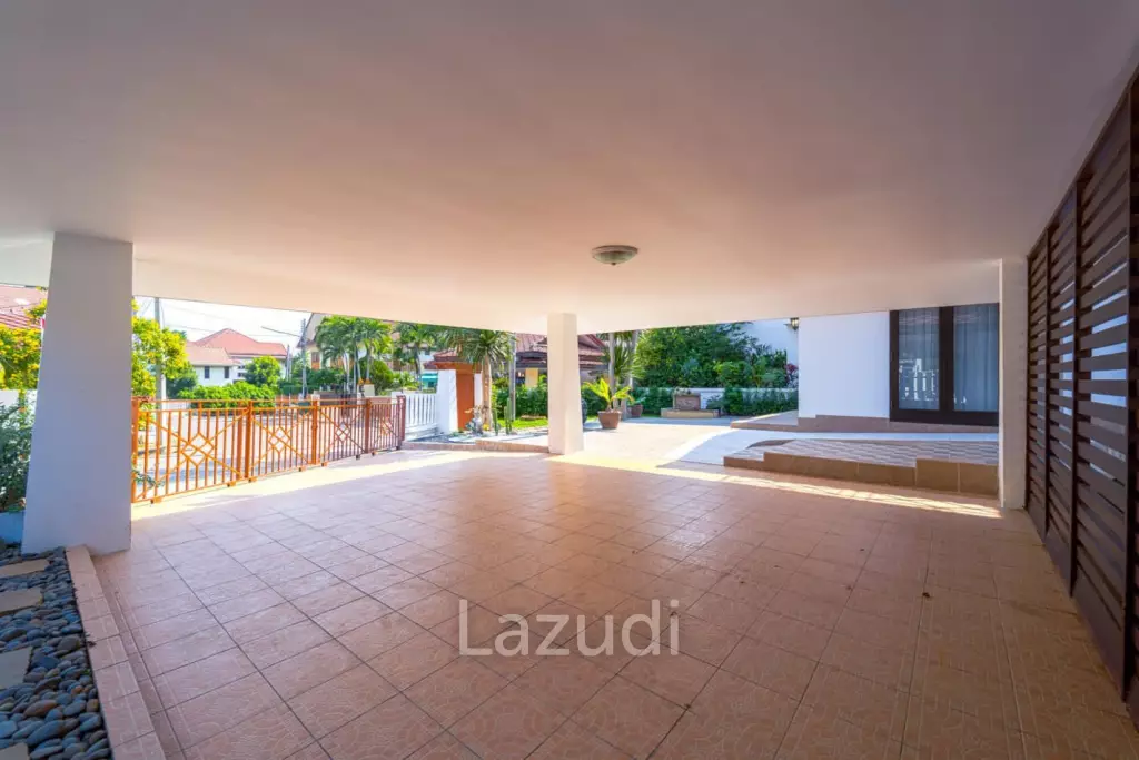 Exquisite Balinese-Style Villa in Beverly Hills Hua Hin