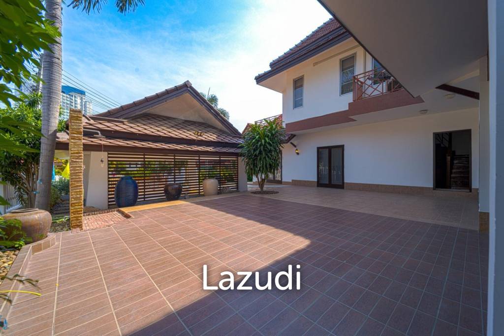 Exquisite Balinese-Style Villa in Beverly Hills Hua Hin