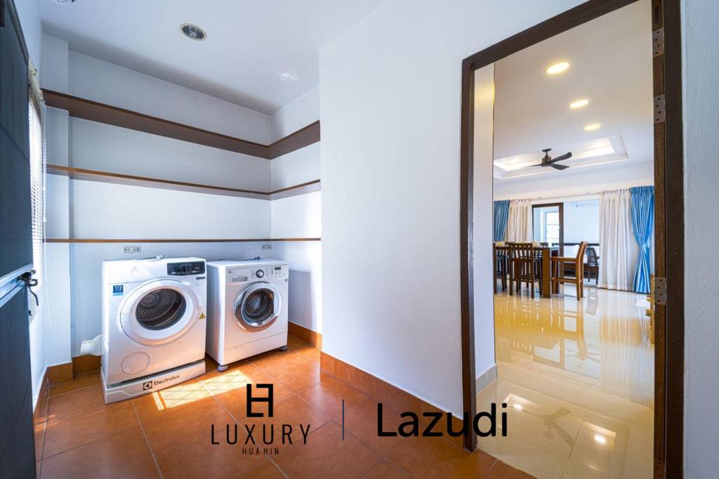 446 metro cuadrado 4 ` 4 Baño Villa de Venta