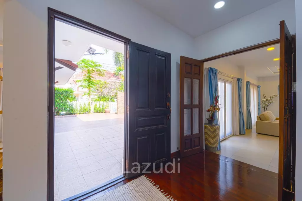 Exquisite Balinese-Style Villa in Beverly Hills Hua Hin
