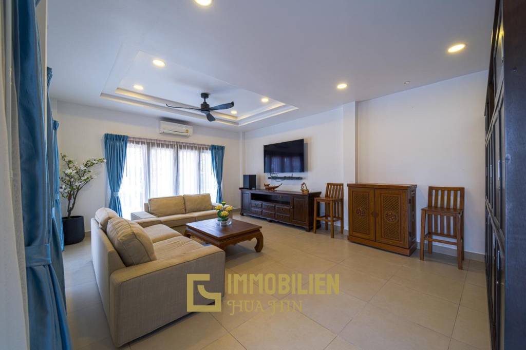 RÉNOVÉE / 243 m² de surface habitable / 4 chambres + 4 salles de bains