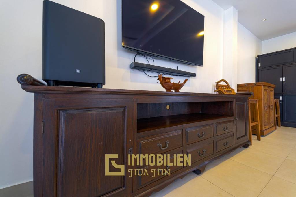 RÉNOVÉE / 243 m² de surface habitable / 4 chambres + 4 salles de bains