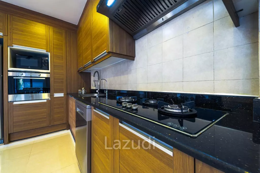 Exquisite Balinese-Style Villa in Beverly Hills Hua Hin