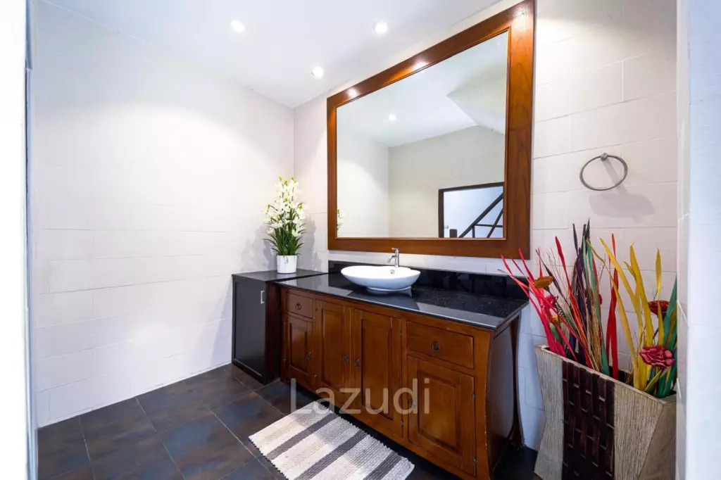 Exquisite Balinese-Style Villa in Beverly Hills Hua Hin