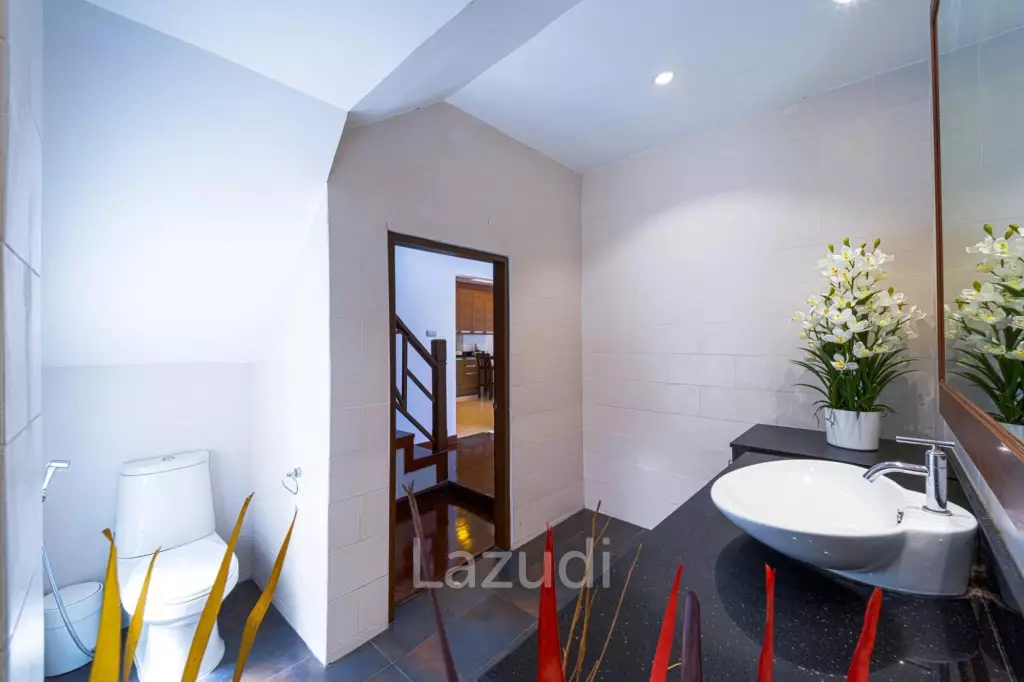 Exquisite Balinese-Style Villa in Beverly Hills Hua Hin
