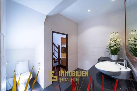 RÉNOVÉE / 243 m² de surface habitable / 4 chambres + 4 salles de bains