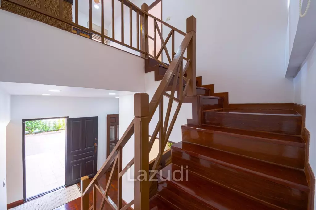 Exquisite Balinese-Style Villa in Beverly Hills Hua Hin