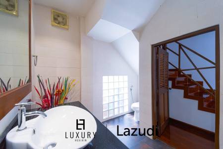 446 metro cuadrado 4 ` 4 Baño Villa de Venta