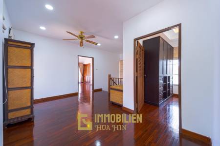 RÉNOVÉE / 243 m² de surface habitable / 4 chambres + 4 salles de bains