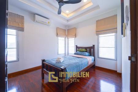 RÉNOVÉE / 243 m² de surface habitable / 4 chambres + 4 salles de bains