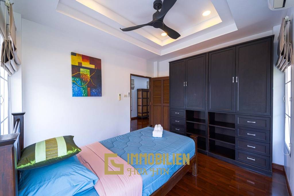 RÉNOVÉE / 243 m² de surface habitable / 4 chambres + 4 salles de bains