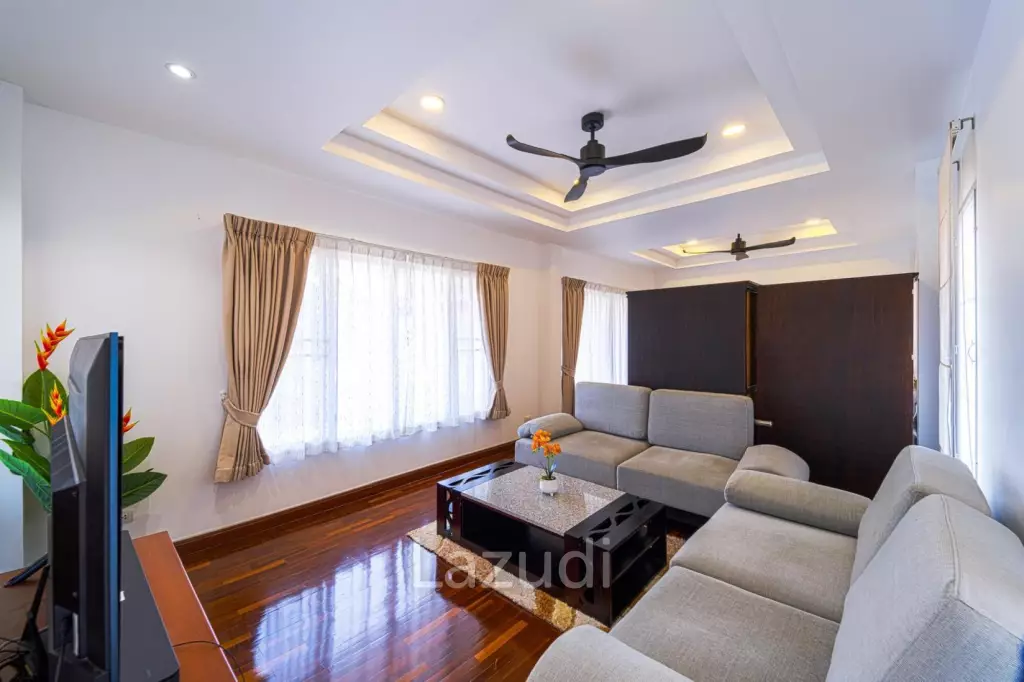 Exquisite Balinese-Style Villa in Beverly Hills Hua Hin