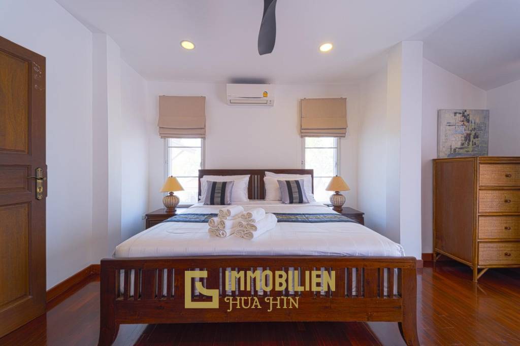 RÉNOVÉE / 243 m² de surface habitable / 4 chambres + 4 salles de bains