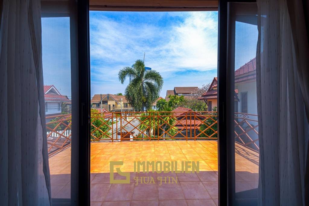 RÉNOVÉE / 243 m² de surface habitable / 4 chambres + 4 salles de bains