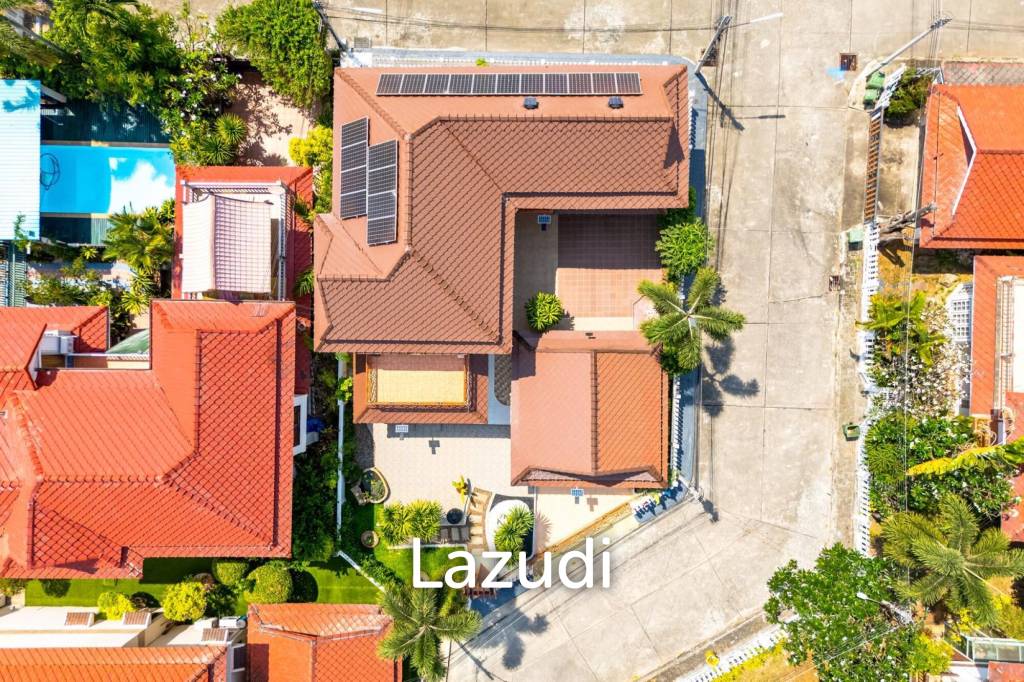 Exquisite Balinese-Style Villa in Beverly Hills Hua Hin