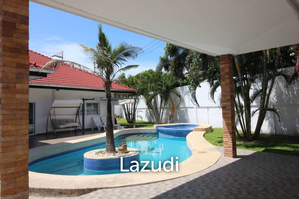 3 bed 3 bath pool villa in Nong Khae Hua Hin