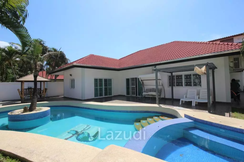3 bed 3 bath pool villa in Nong Khae Hua Hin