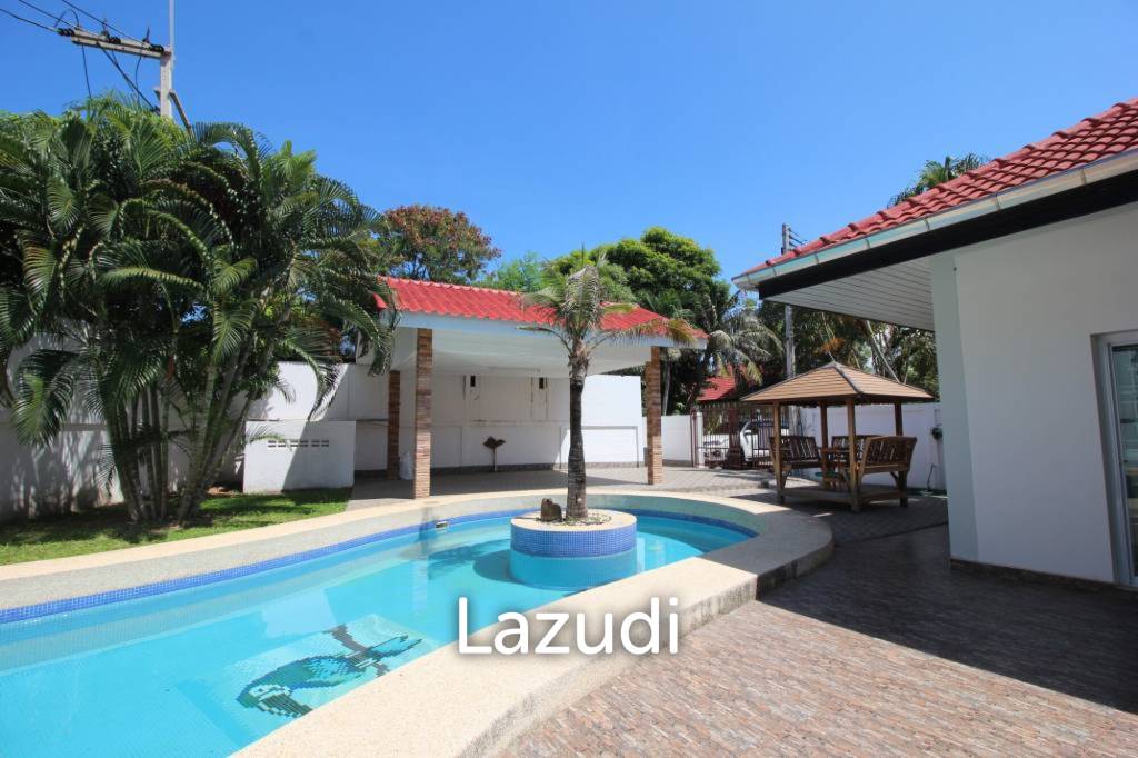 3 bed 3 bath pool villa in Nong Khae Hua Hin