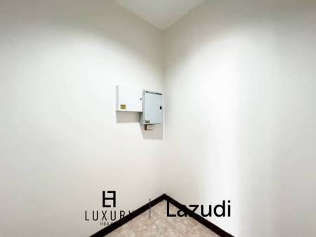 Stadtnah / privater Pool / 3 Schlafzimmer + 3 Bäder