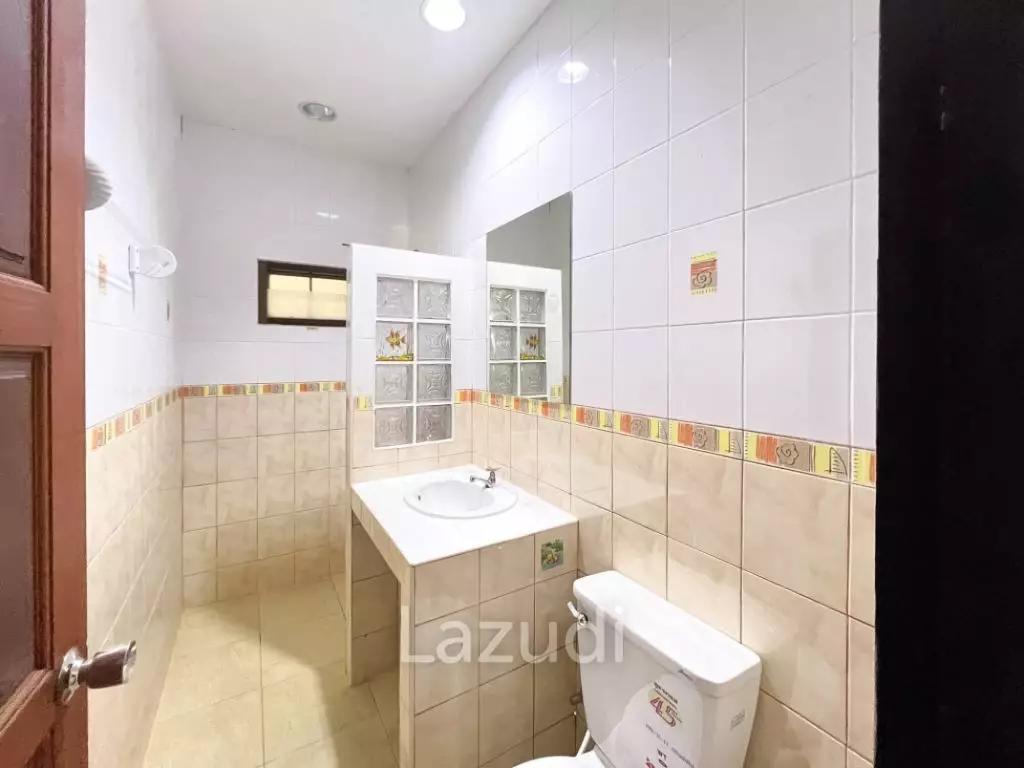 3 bed 3 bath pool villa in Nong Khae Hua Hin