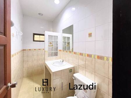 Stadtnah / privater Pool / 3 Schlafzimmer + 3 Bäder