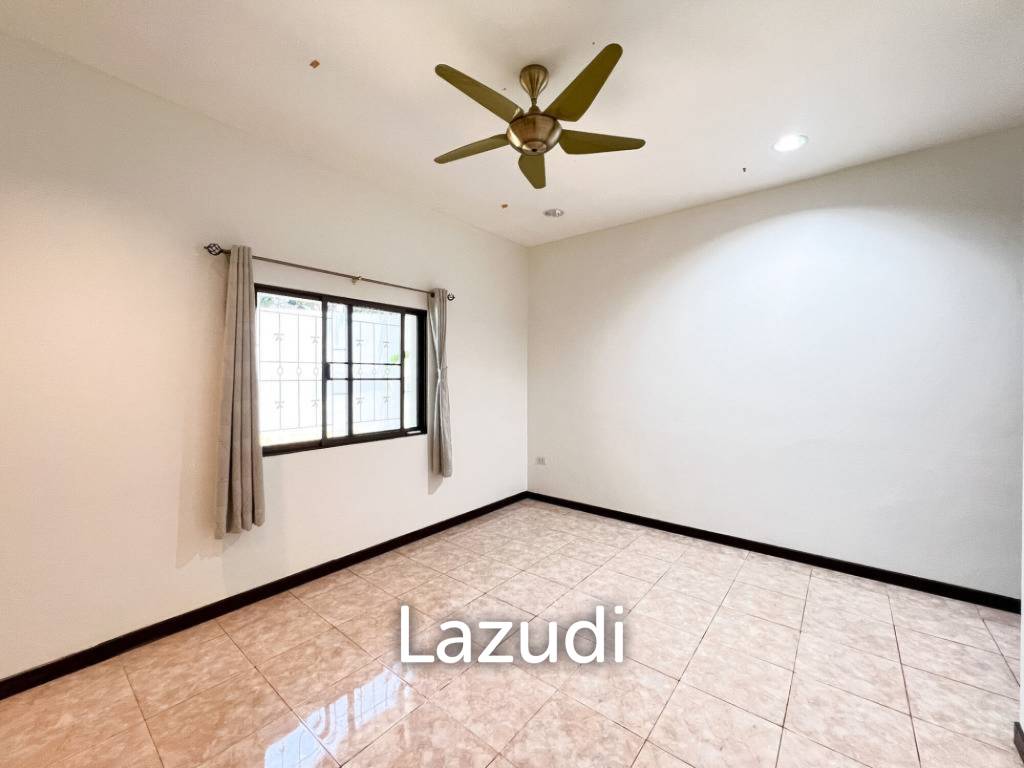 3 bed 3 bath pool villa in Nong Khae Hua Hin