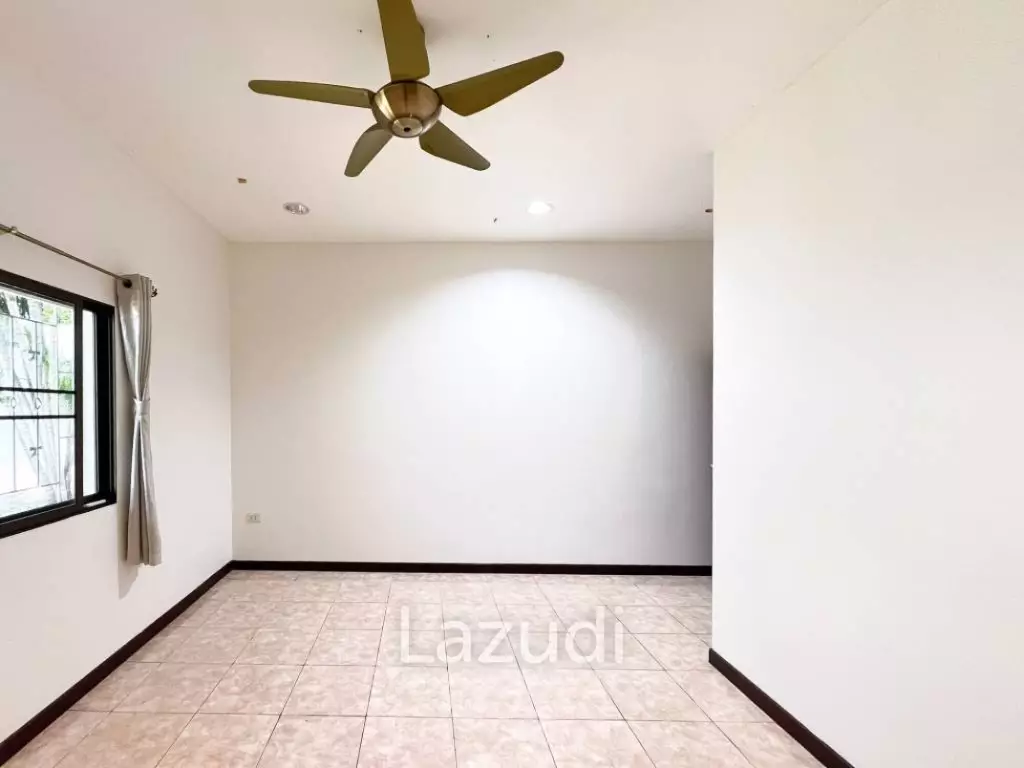 3 bed 3 bath pool villa in Nong Khae Hua Hin
