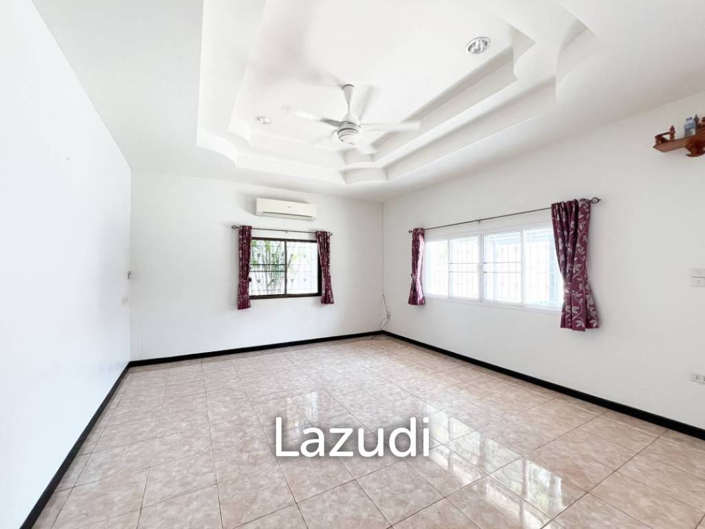 3 bed 3 bath pool villa in Nong Khae Hua Hin