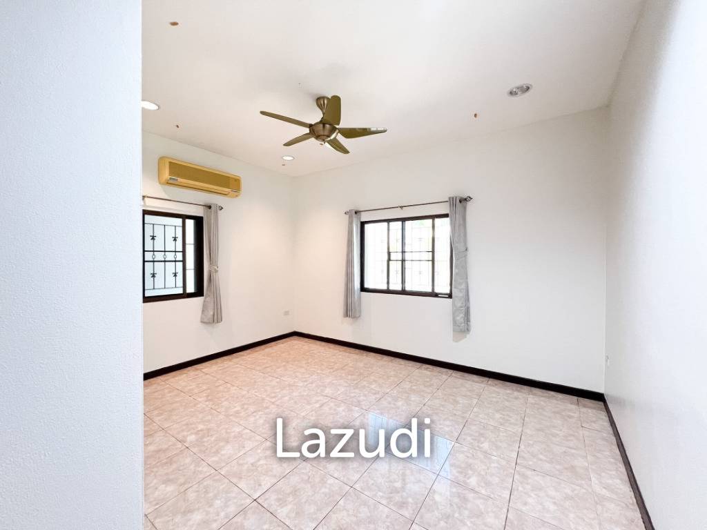 3 bed 3 bath pool villa in Nong Khae Hua Hin