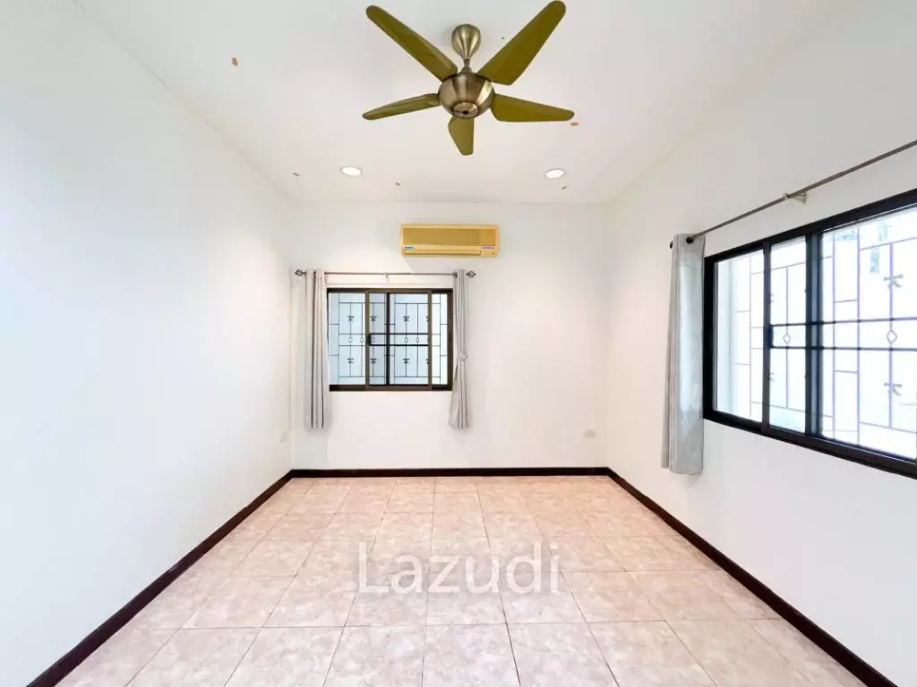 3 bed 3 bath pool villa in Nong Khae Hua Hin