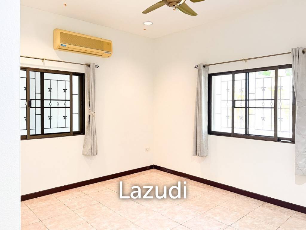3 bed 3 bath pool villa in Nong Khae Hua Hin