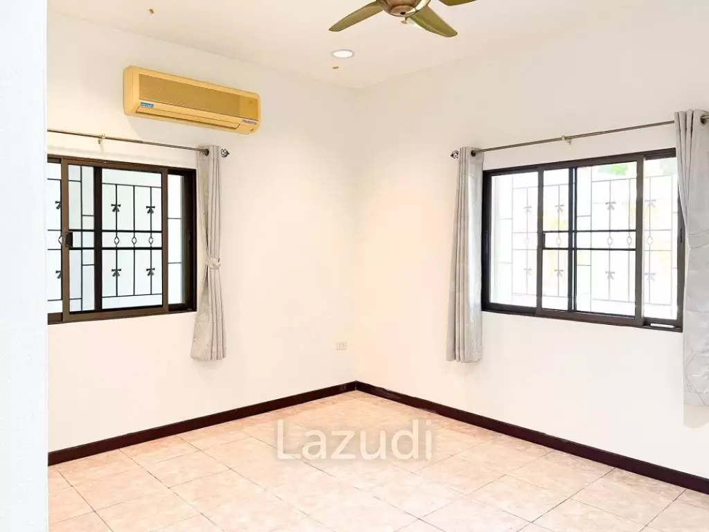 3 bed 3 bath pool villa in Nong Khae Hua Hin