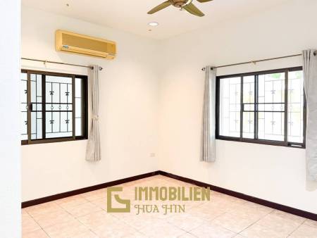 Proche de la ville / piscine privée / 3 chambres + 3 salles de bain