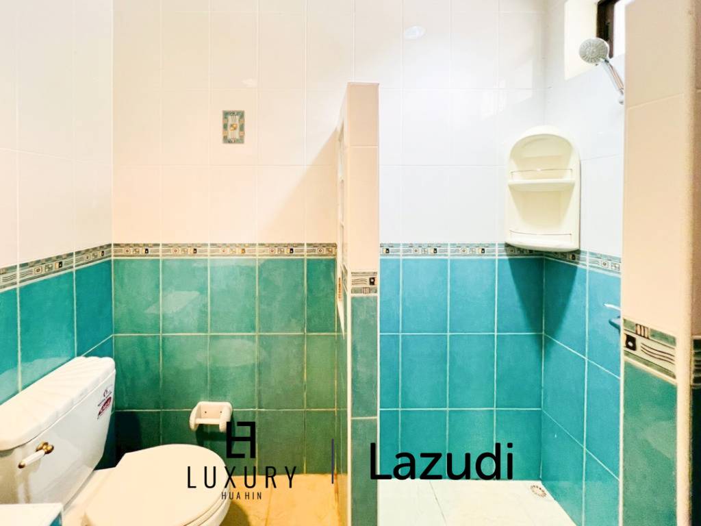 Stadtnah / privater Pool / 3 Schlafzimmer + 3 Bäder