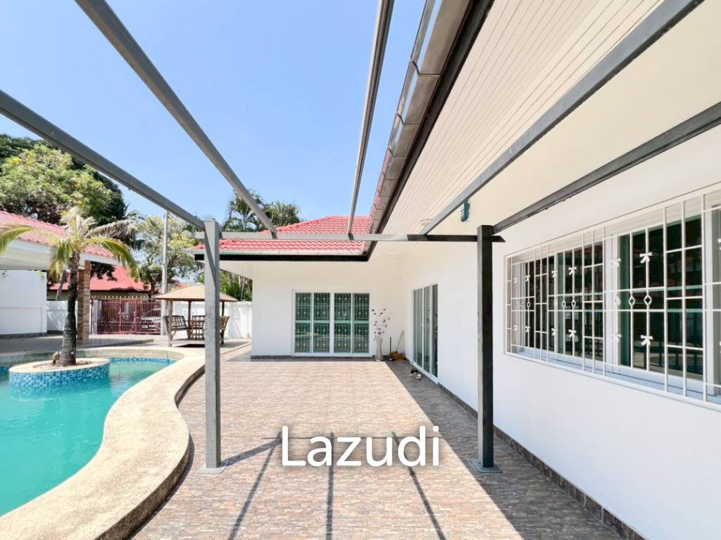 3 bed 3 bath pool villa in Nong Khae Hua Hin