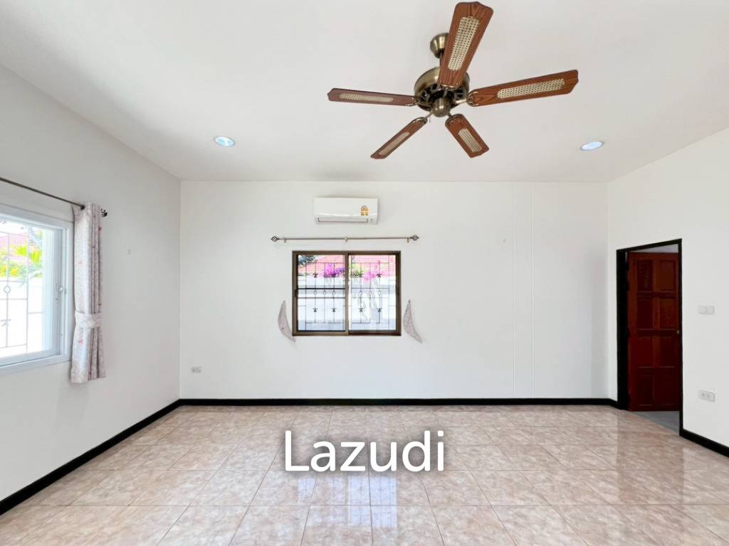 3 bed 3 bath pool villa in Nong Khae Hua Hin