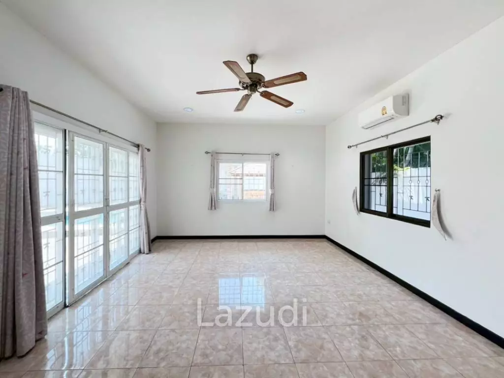 3 bed 3 bath pool villa in Nong Khae Hua Hin